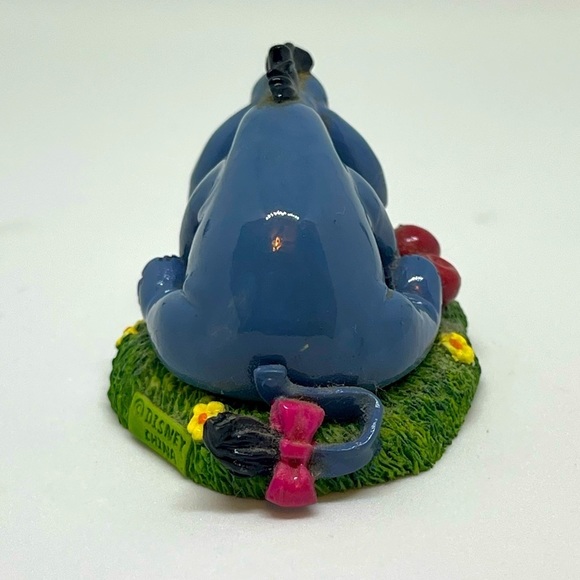 Vintage Disney Winnie the Pooh’s Eeyore Mini Resin Figurine - Picture 3 of 6